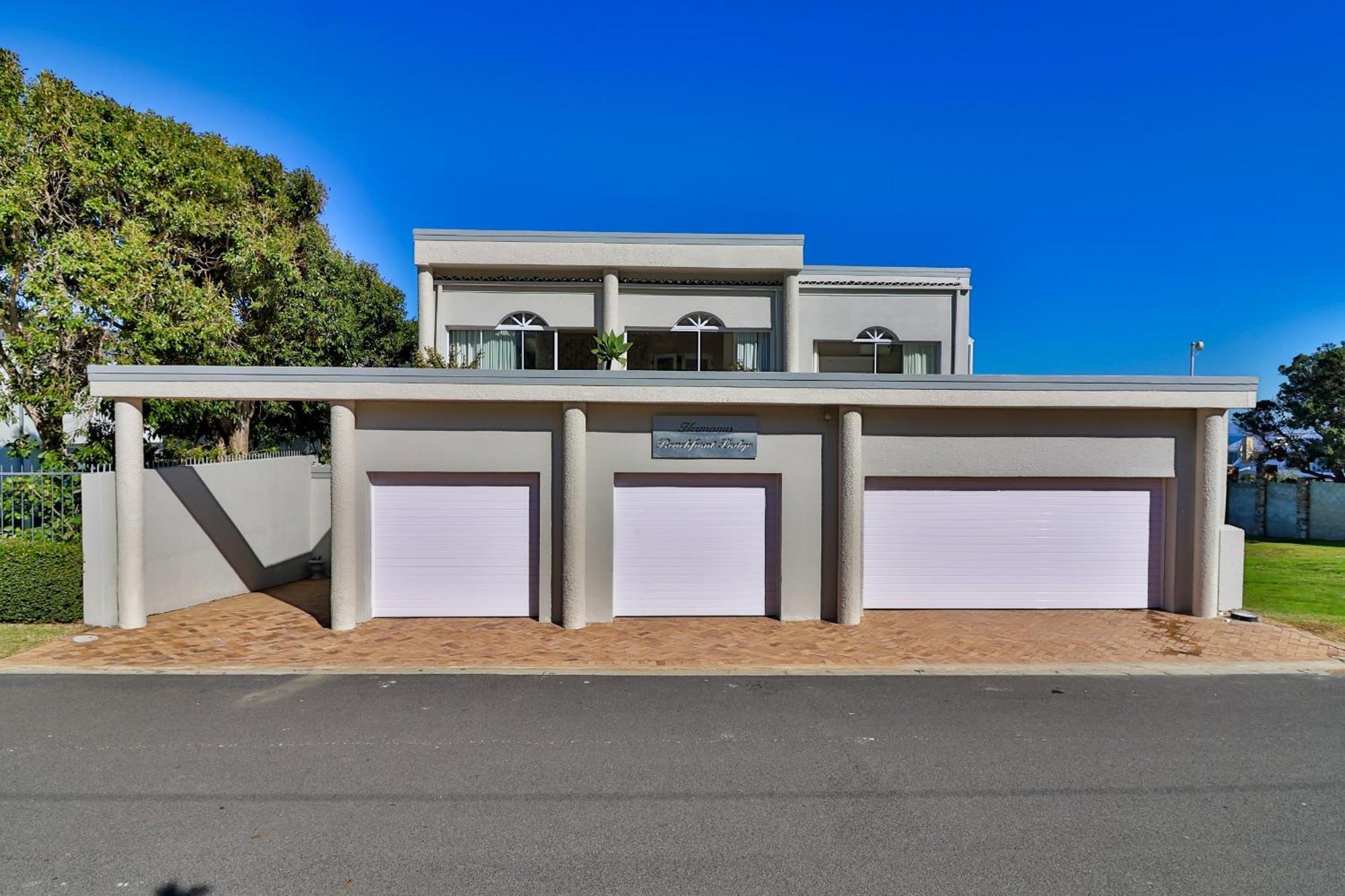 Hermanus Beachfront Lodge - Solar Power Exterior photo