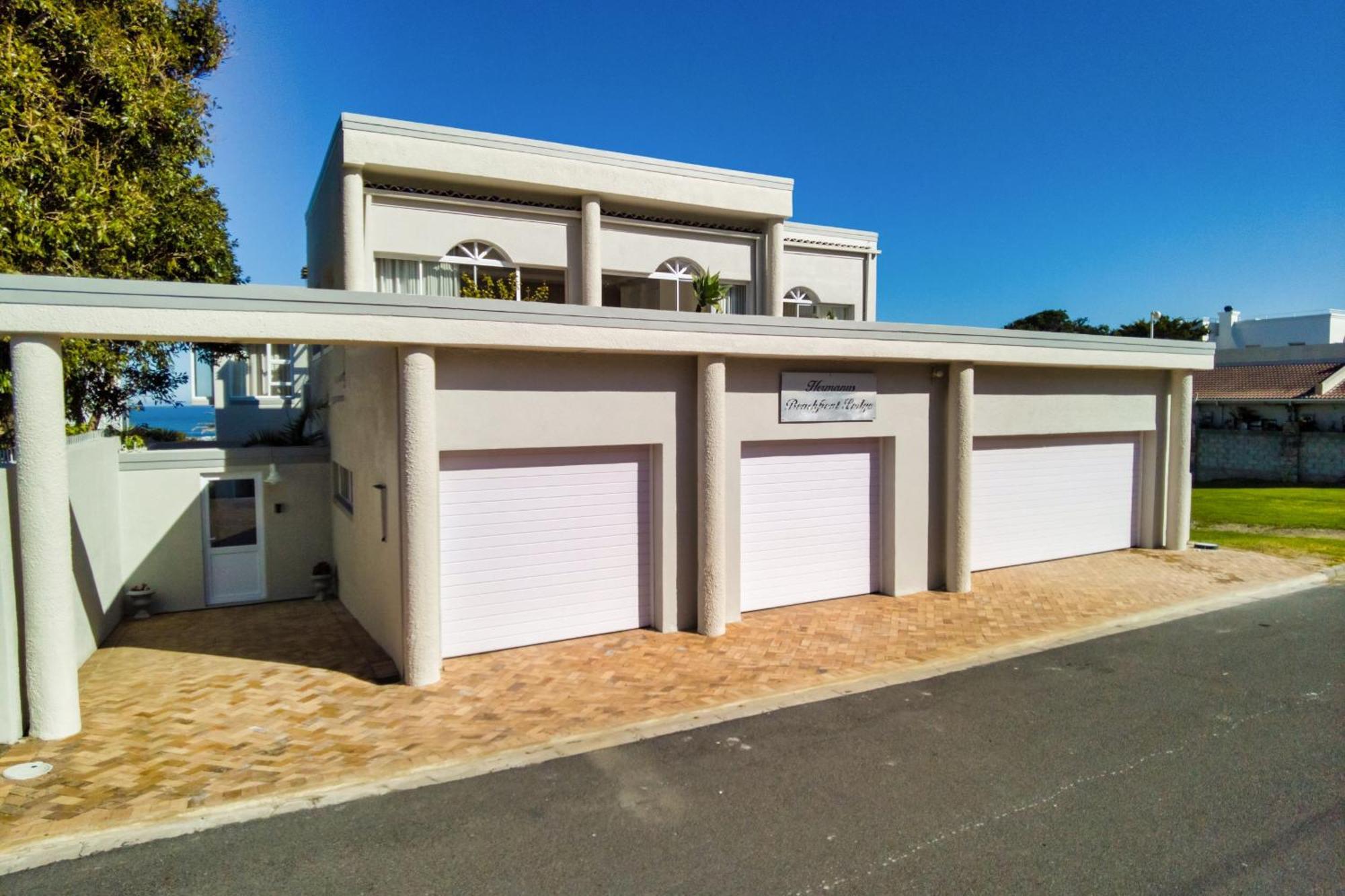 Hermanus Beachfront Lodge - Solar Power Exterior photo